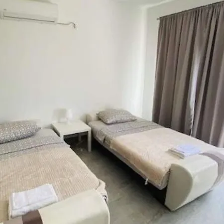 Brazza - Two Bedroom 1 *