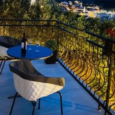 Villa Brazza - Two Bedroom 1