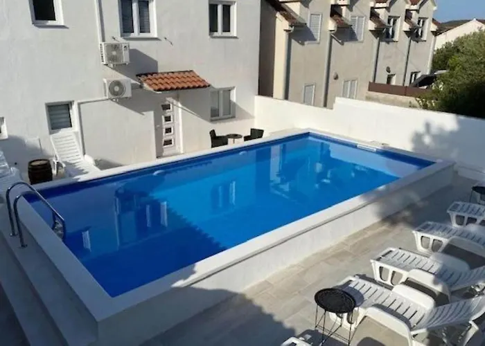 Brazza - Two Bedroom 1 Villa